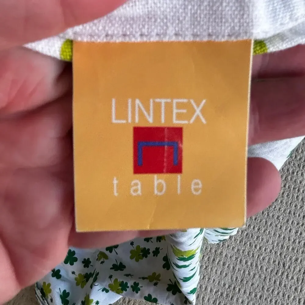 NWT Lintex Irish Theme Tablecloth Oval green & white shamrocks St Patricks Day